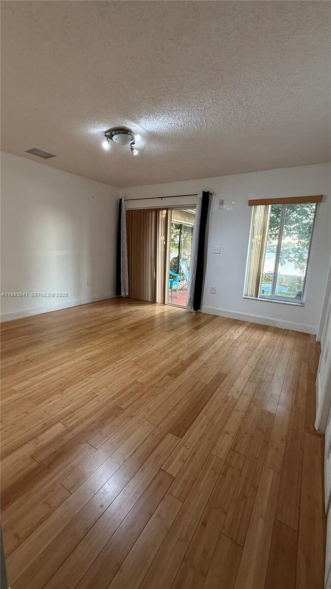 Building Photo - 4540 SW 133rd Ave