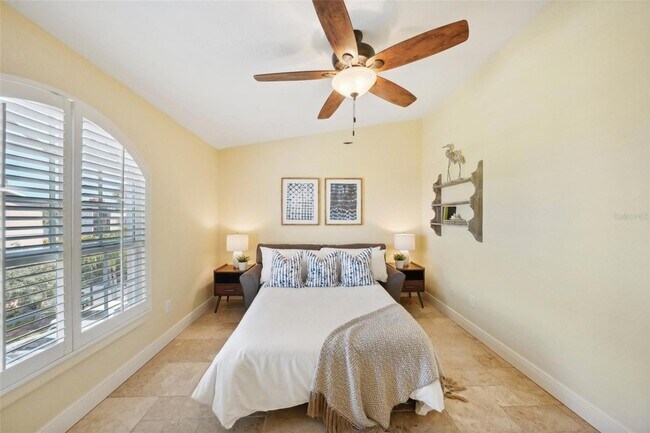 Building Photo - 637 Pinellas Bayway