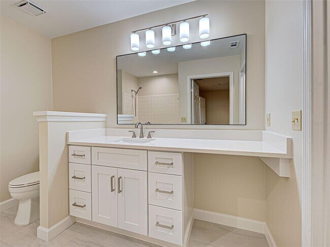 Building Photo - 4008 Crockers Lake Blvd