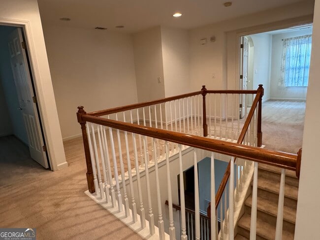 Building Photo - 179 Collins View Ct