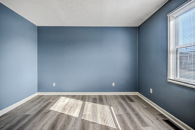 Building Photo - 360 Britton Ave