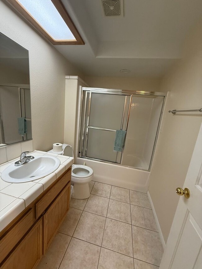 Building Photo - Beautiful Spring Valley Lake Home, 3 Bedrooms, 2 Bathrooms, New Paint