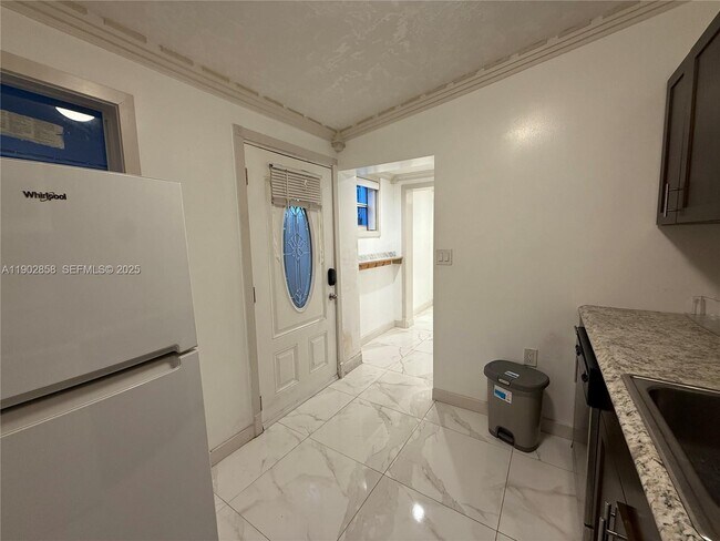 Building Photo - 1490 NW 34th St