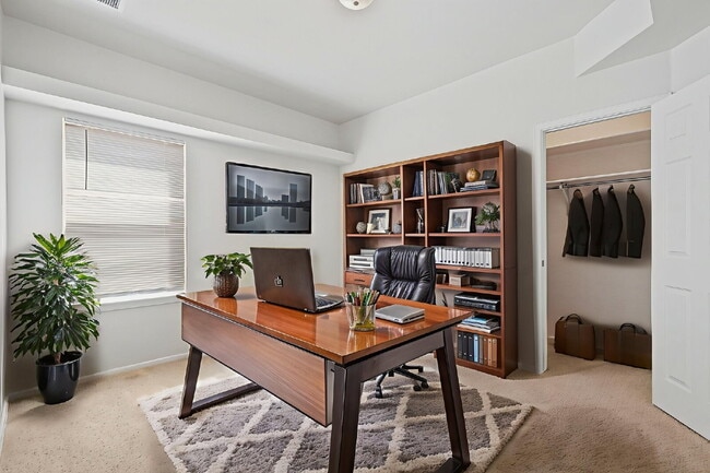 Building Photo - "Spacious 4-Bed Oasis with Granite Touches...
