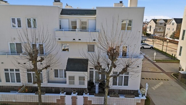 Building Photo - 7701 Atlantic Ave