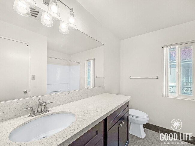 Building Photo - Beautiful 1 Bedroom 1 Bathroom in UTC!