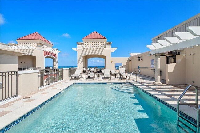 Building Photo - 2409 N Ocean Blvd