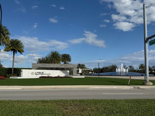 Building Photo - 8055 White Wave Ter