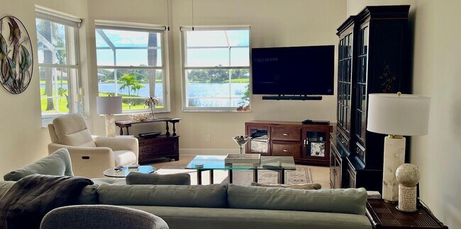 Building Photo - 4898 SW Lake Grove Cir