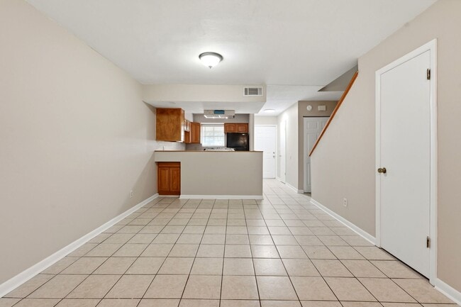 Building Photo - 4411 SW 34th St