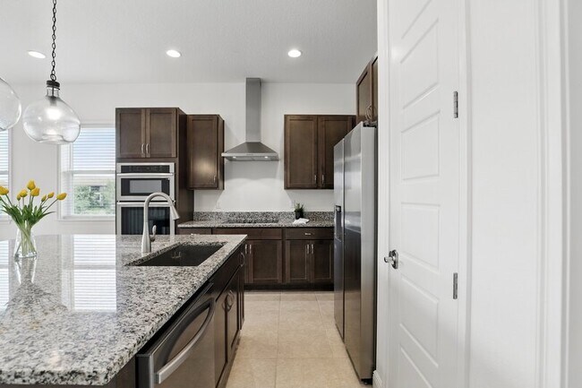 Building Photo - 9820 Bucklow Hill Dr