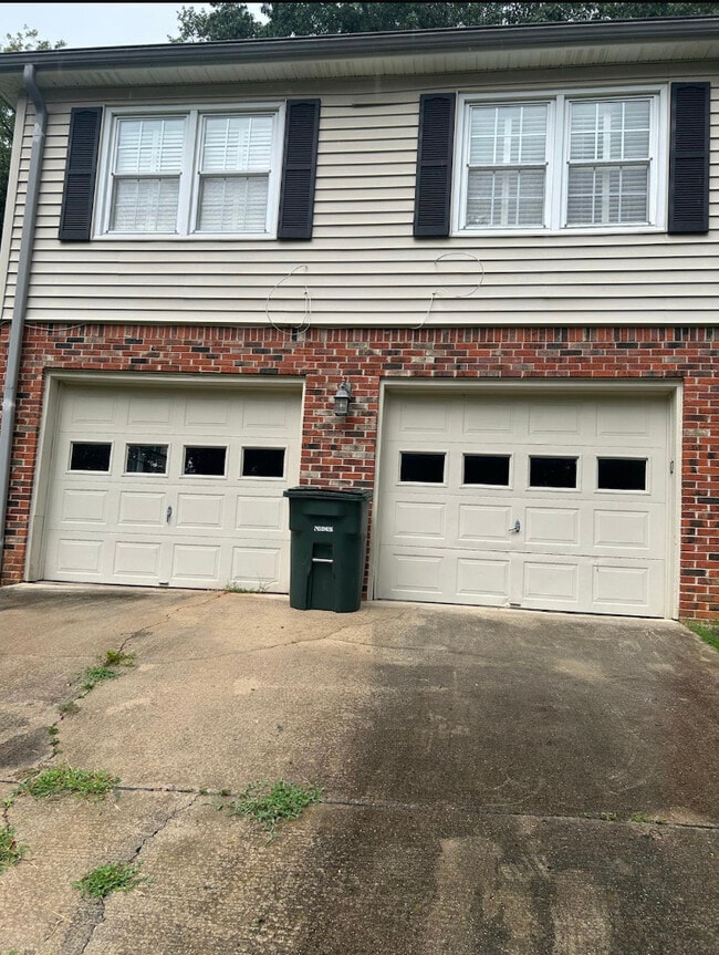 Building Photo - 11209 Suncrest Dr SE