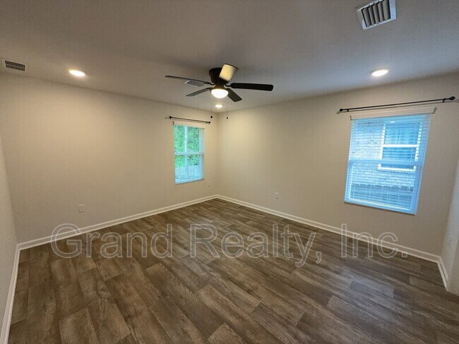 Building Photo - 4633 Integrity Ct