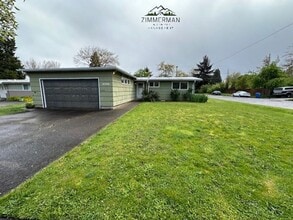 Building Photo - Quiet Friendly Street Neighborhood 3bd/1ba House