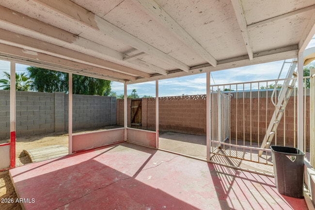 Building Photo - 3945 W Orange Dr