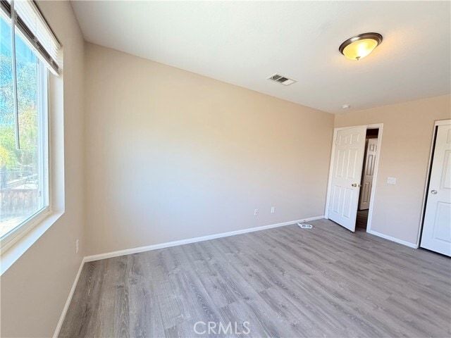Building Photo - 990 Garrett Way