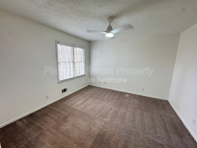 Building Photo - 4007 Shady Cir NW