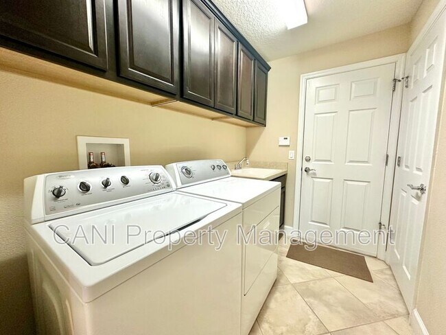 Building Photo - 12244 Pescara Ln