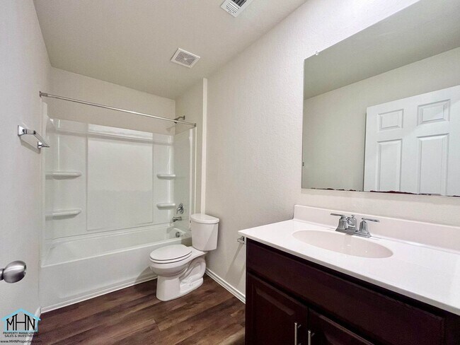 Building Photo - 6318 Sycamore Run