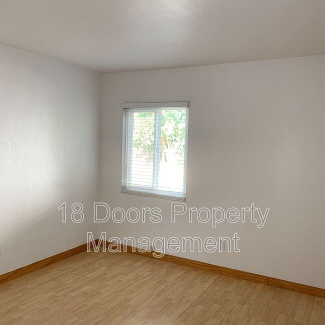 Building Photo - 5167 Tipton St