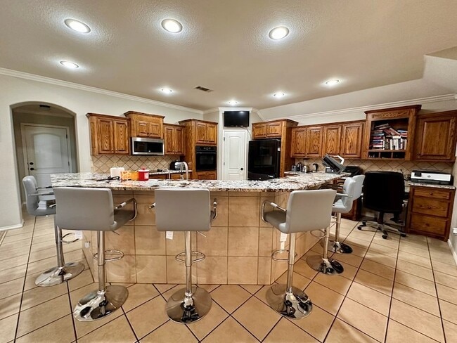 Building Photo - 5205 Greathouse Ave