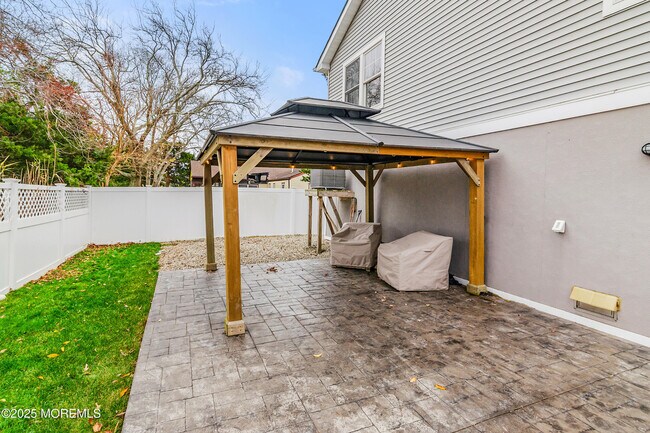 Building Photo - 1260 Pensacola Rd