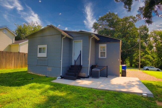 Building Photo - Modern 3-Bedroom Home with Smart Features & Premium Upgrades