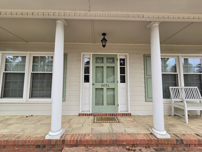 Building Photo - 3456 Regiment Dr