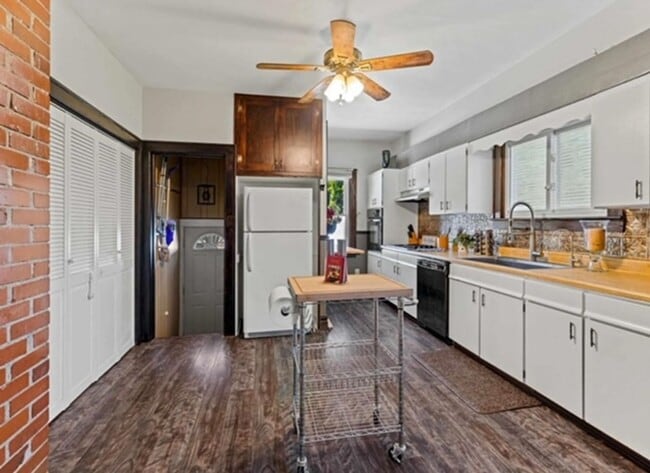 Building Photo - 1124 Washington Ave