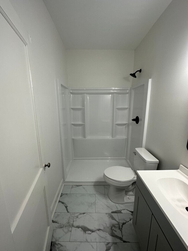 Building Photo - Fully Renovated 1-Bedroom Duplex in the Heart of Shandon – Minutes from USC & Fort Jackson! - 373...