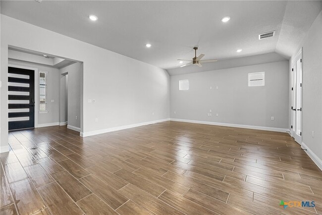 Building Photo - 1447 Dancing Oak Ln