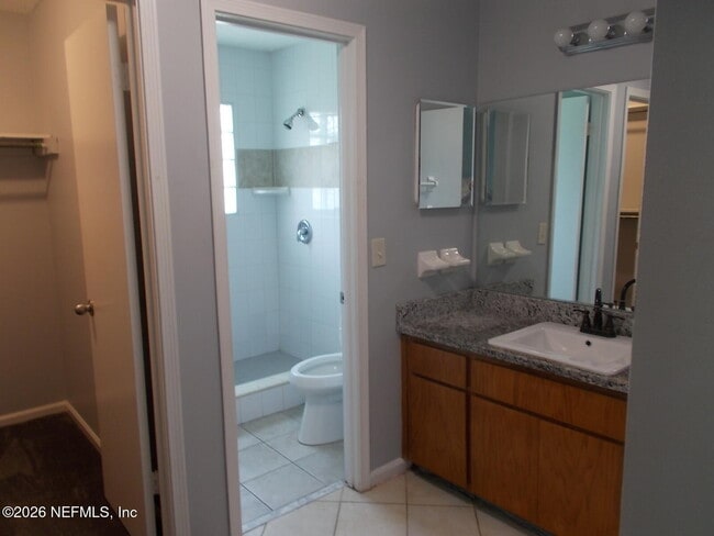 Building Photo - 7529 Falcon Trace Dr W