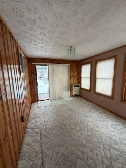 Building Photo - 61 C St