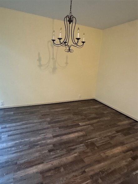 Building Photo - 2842 Sandberry Dr