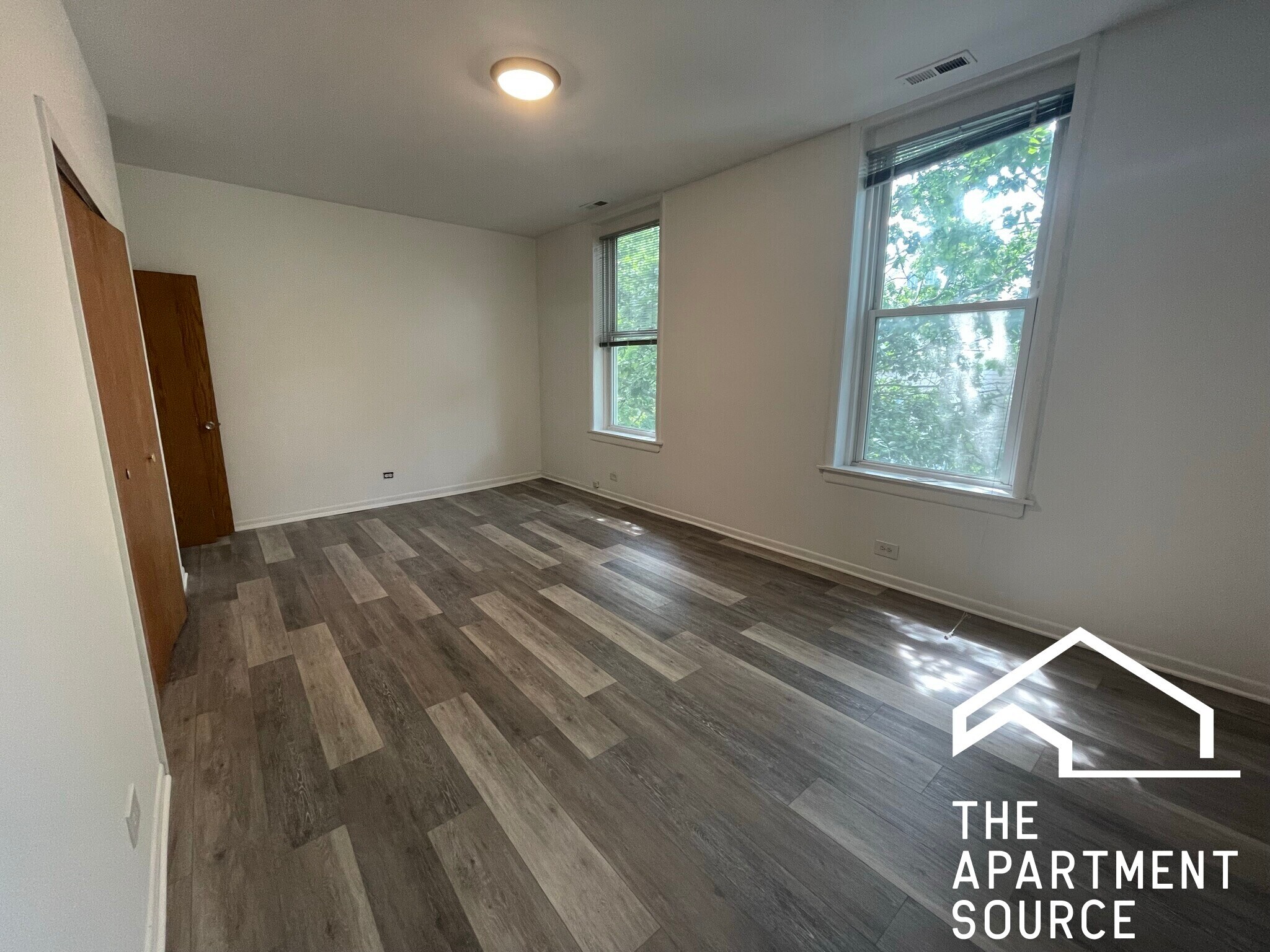 Building Photo - 1844 W Henderson St