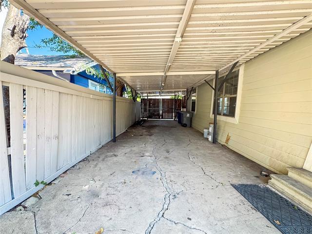 Building Photo - 4227 Delano Pl