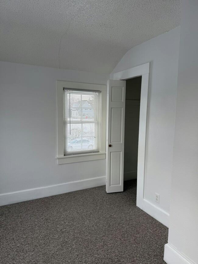 Building Photo - 641 12th St N