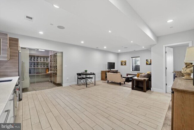 Building Photo - 5310 Dorsett Pl NW