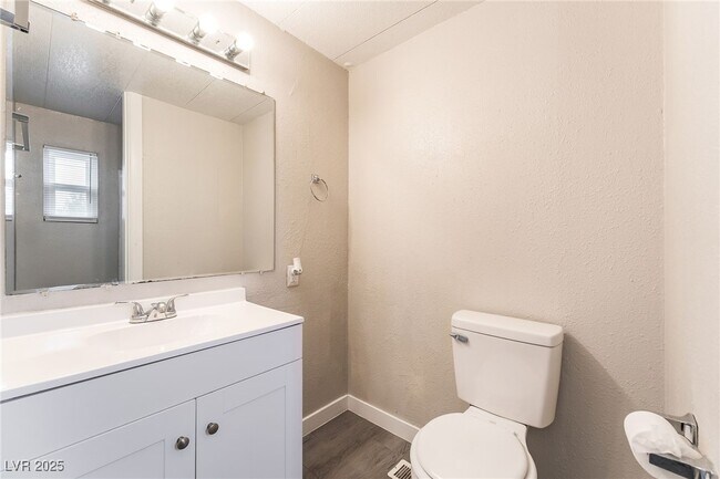 Building Photo - 2847 Mammoth Ct