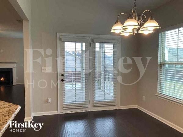 Building Photo - 1509 Scarbrough Cir SW