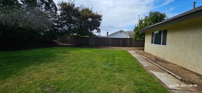 Building Photo - Orcutt Single Story Recently Updated Home with Large Yard