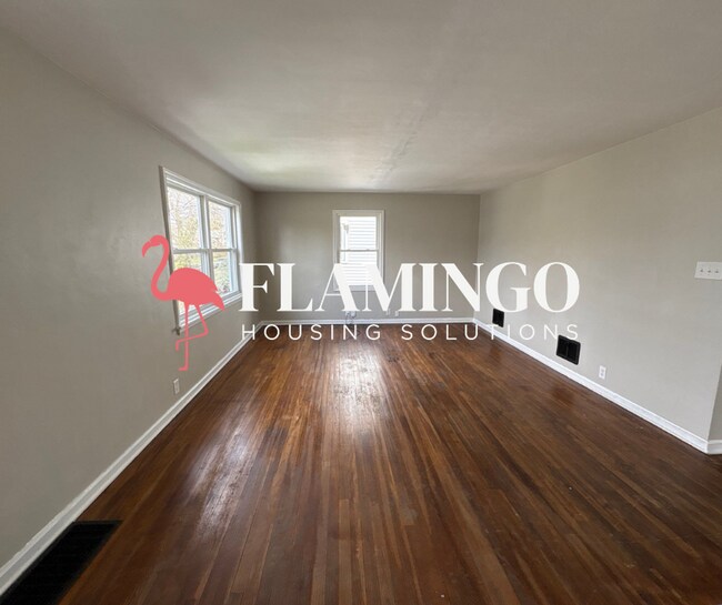 Building Photo - 2310 Emerson Ave