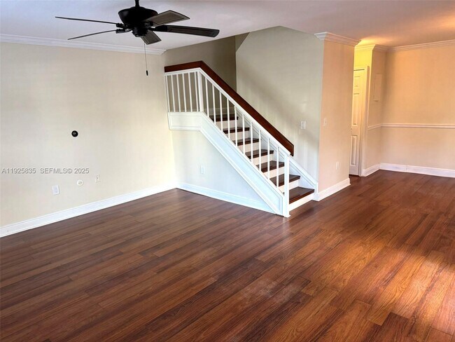 Building Photo - 4710 SW 67th Ave