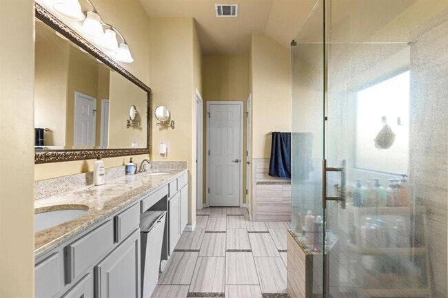 Building Photo - 20921 Windmill Ridge St