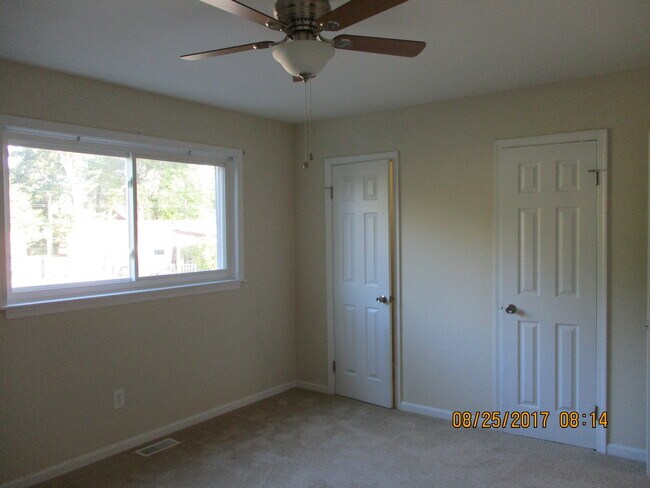 Building Photo - WASHINGTON SQUARE