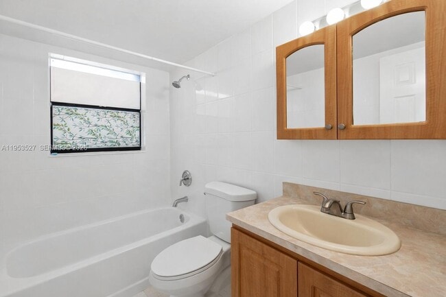 Building Photo - 11116 Royal Palm Blvd