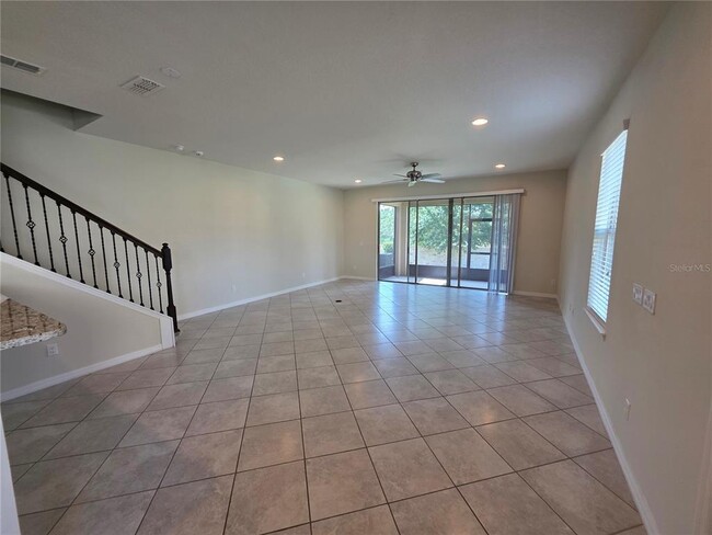 Building Photo - 1069 Pavia Dr