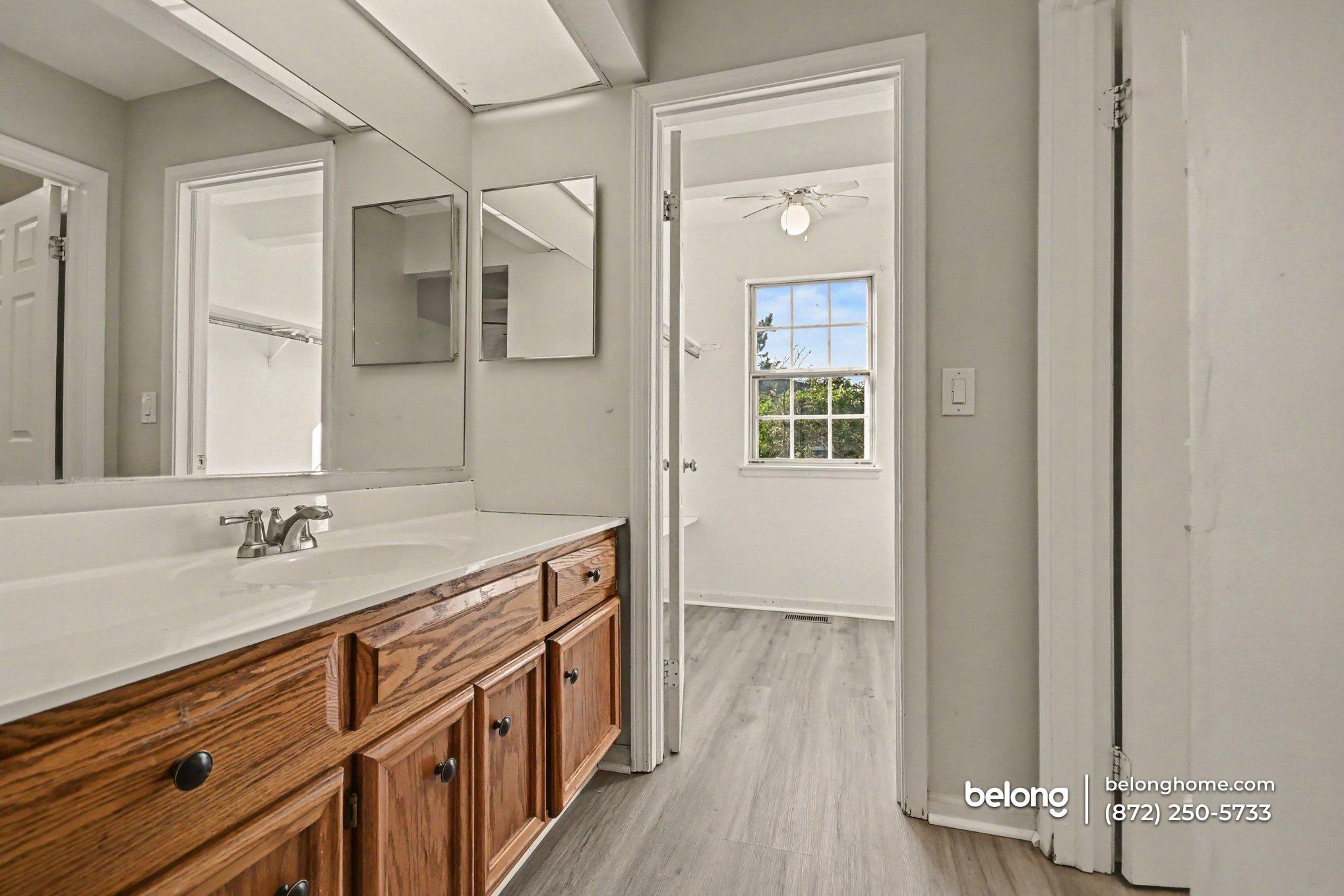 Building Photo - 505 Nebraska Cir