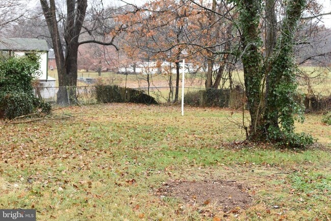 Building Photo - 8220 Savage Guilford Rd