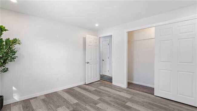 Building Photo - 82 Primrose Dr